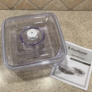 Foodsaver Quick Marinader for freshness